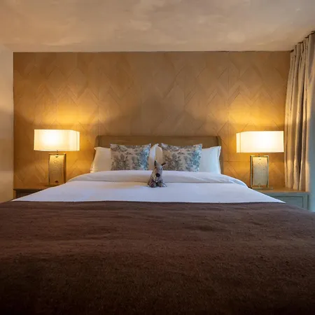 O:Live Boutique Hotel, A Small Luxury Hotel Of The World (Adults Only)-3